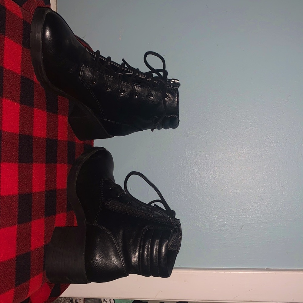 Rampage black ankle zip up ankle boots